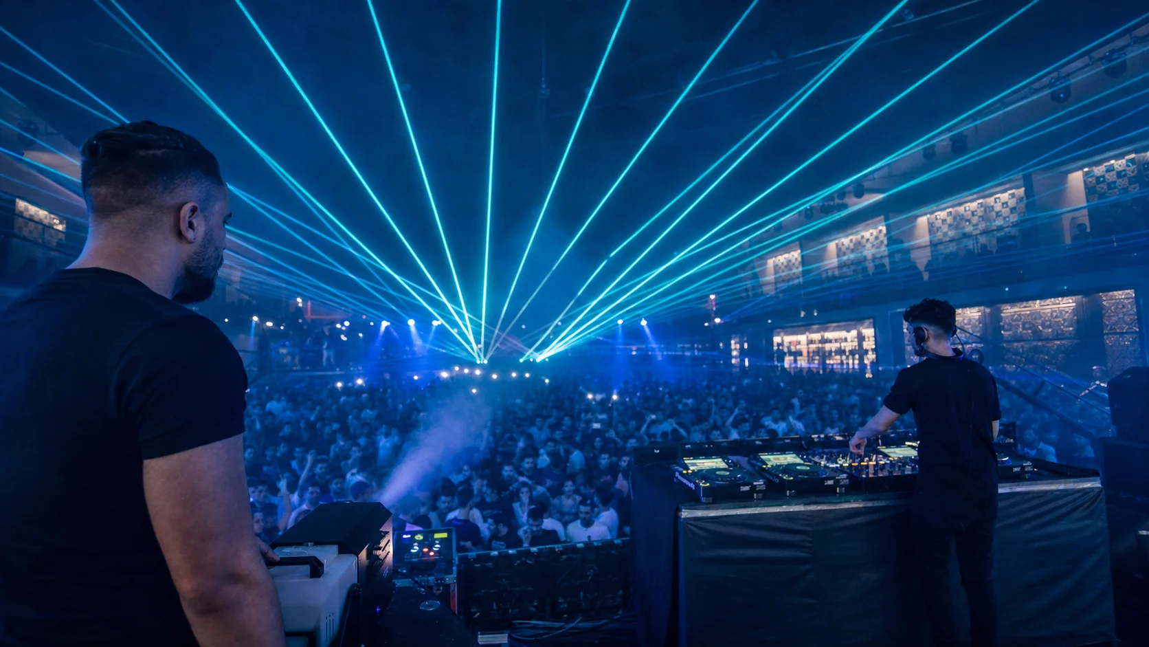 DJ set et lasers — prestation Concerts & spectacles en Algérie